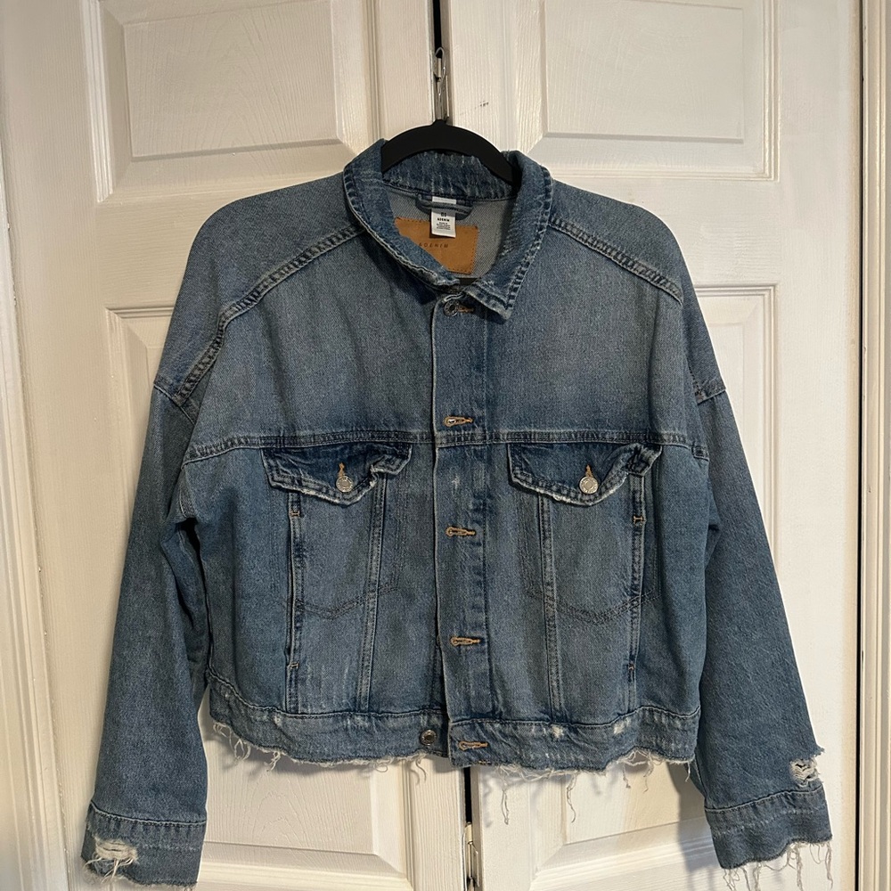 H&M Women’s Cropped Denim Jacket